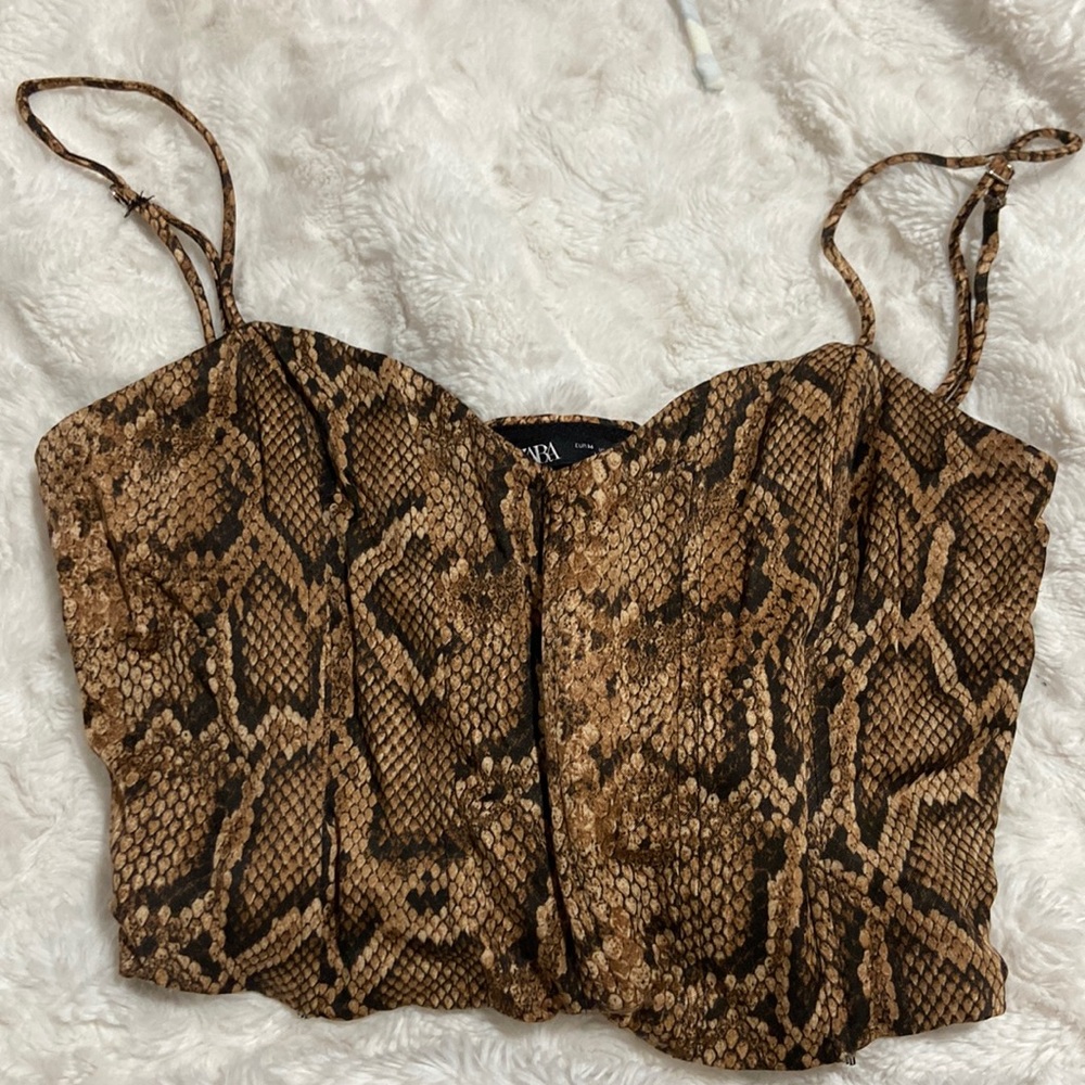 ADORABLE ANIMAL PRINT ZARA TOP